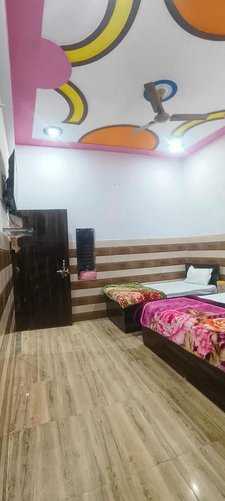K.D.Dham Near Prem Mandir1 Hotel Vrindāvan Exterior foto